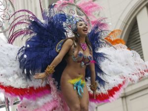 Asakusa-Samba-Carnival-