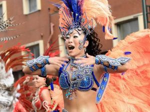 Asakusa-Samba-Carnival-