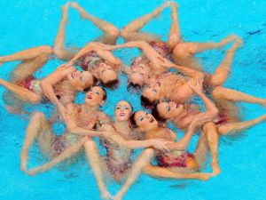 Synchronized-Swimming-17
