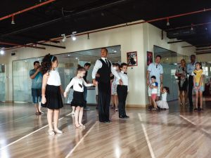 dubai-gala-evening-kids-dance-015