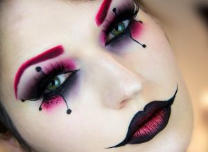 female-sexy-halloween-makeup