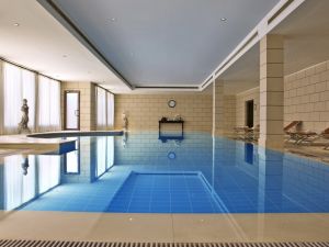 Miramar Al Aqah Interior Swimming Pool