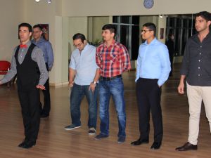 weekly-practice-session-001